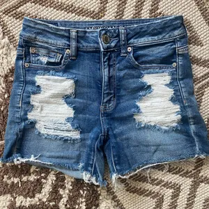 American eagle high rise shorts thumbnail 1