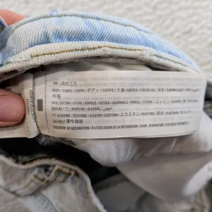 Abercrombie Fitch Curve Love 90s Straight Ultra High Rise Light Wash Jeans 26/2S thumbnail 8