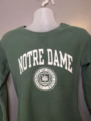 Notre Dame Fighting Irish Sweatshirt Womens Small Green NCAA Crewneck Champion thumbnail 2