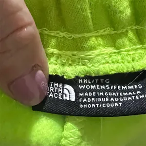 The North Face Women's Half Dome Fleece Shorts XXL Lime Green thumbnail 4