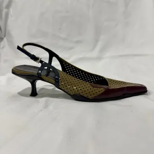 Vintage Prada Y2K Perforated Leather Slingback Kitten Heel 38.5 SINGLE SHOE thumbnail 7