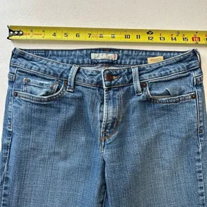 Levi’s 518 Low Bootcut Jeans Women’s Size 8 Medium Blue Denim thumbnail 5