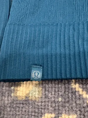 Lululemon Embossed Pattern Long Sleeve 6 thumbnail 3