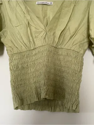 Abercrombie Sage Green Smocked Flutter Sleeve Top XXS Cottagecore Minimalist thumbnail 3