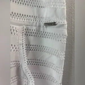 Calvin Klein M White Perforated Pocketed V-Neck Swim Coverup thumbnail 5