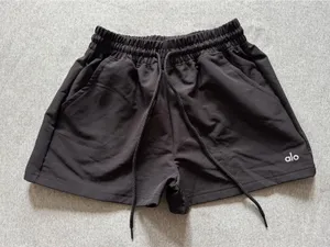 ALO Yoga Women's Alumni Black Nylon Pull-On Activewear Drawstring Shorts Sz S thumbnail 1