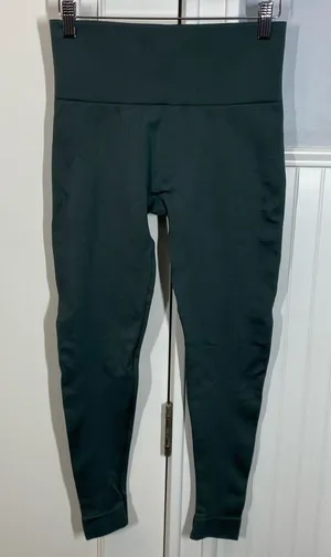 SET Active Sculptflex‎ Seamless Leggings in Green size Medium gym athletic thumbnail 1