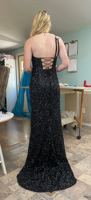 Sherri Hill Prom Dress thumbnail 2