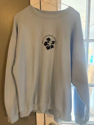 Gildan Hawaiian Sweatshirt thumbnail 4