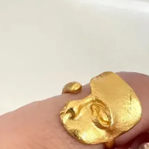 Anthropologie Abstract Gold Face Ring Modern Art Statement Adjustable thumbnail 3