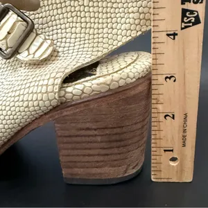 FREEBIRD by Steven Quail Ivory Textured Snake Leather Buckle Gladiator Sandals 9 thumbnail 11