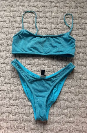 Triangl Bikini Set thumbnail 1