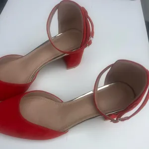 Chic Red Ankle Strap Heels thumbnail 4