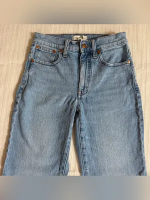 Madewell Petite Relaxed Jeans in Springtide Wash Size 24 Petite thumbnail 4