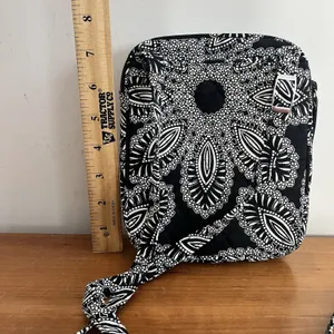 Vera Bradley Blanco Bouquet Mini‎ Hipster Crossbody Purse thumbnail 7