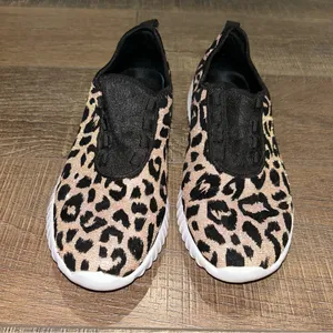 Animal Print Tennis Shoes Size 8 thumbnail 2