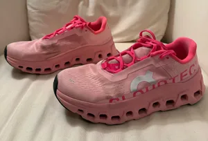 Pink On Cloudmonster thumbnail 1