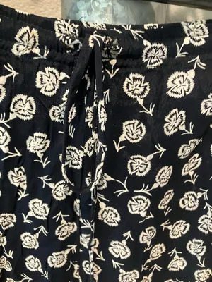 Nostalgia Black and White Floral Flare Pants tied waistband pockets thumbnail 4