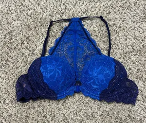 PINK Victoria's Secret Bra thumbnail 1