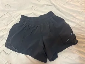 Lululemon Hotty Hot Shorts thumbnail 2