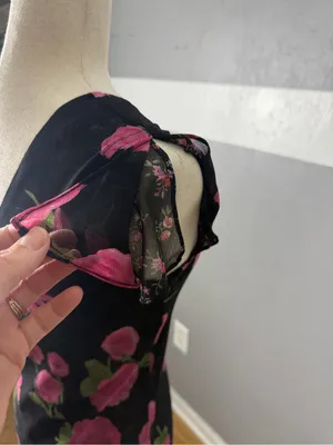 Black Floral V-Neck Maxi Dress with Pink Roses Reversible small-medium thumbnail 5