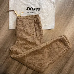 SKIMS Cozy Knit Sherpa Joggers Elastic Waist Tapered Leg NWT Women’s Size XL thumbnail 10