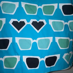 Tyler Boe Sunglass Print Sleeveless Tunic Shirt Top thumbnail 3