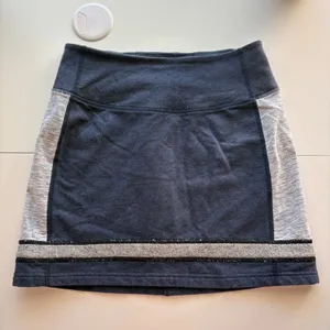 Lululemon Athletic Mini Skirt Womens 4 Navy Blue Grey Colorblock Sporty Skort‎ thumbnail 1