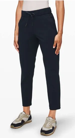 Lululemon On the Fly 7/8 Pant True Navy Luxtreme Drawstring Trousers Sz 4 thumbnail 1