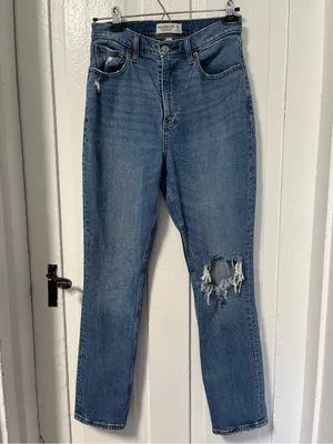 Abercrombie & Fitch Short Curve Love Ultra High Rise 90s slim straight Jeans 6 thumbnail 3