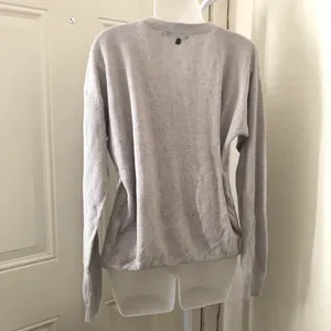 prAna Light gray long sleeve V-neck sweater with a soft and cozy feel Size M, measurement in pics thumbnail 2