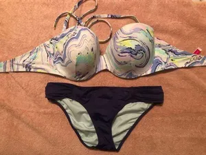 Bikini thumbnail 1