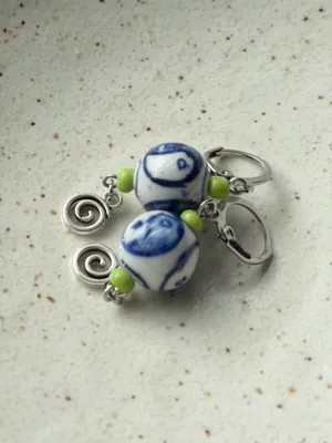Handmade unisex boho funky porcelain Yin yang dangle earrings💚💙 thumbnail 4
