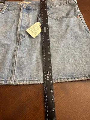 Levi's Mini Jeans Skirt Size 33 thumbnail 5