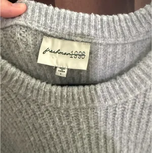 Freshman 1996 grey sleeveless sweater thumbnail 2