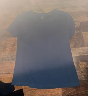 Old navy shirt  thumbnail 1