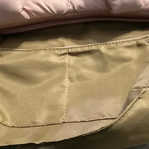 Pink puffer bag Jen & Co thumbnail 9