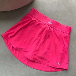 Alo Yoga Match Point Tennis Skirt Pink Summer Crush XS thumbnail 2