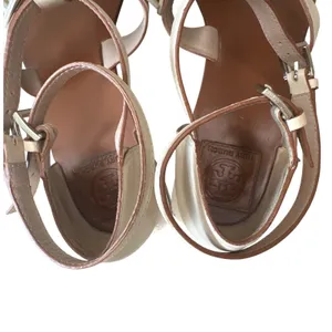 Tory Burch Aurora Studded Gladiator Sandals White‎ Leather Size 7 Rare thumbnail 4