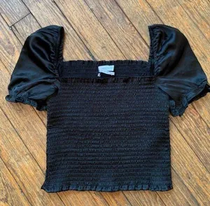 black rouched puffy sleeve crop top thumbnail 1