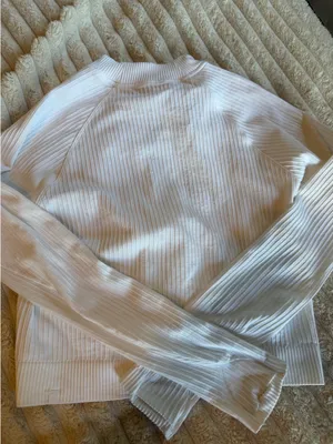 Lululemon jacket thumbnail 5