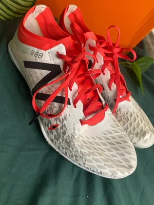 New Balance Women's MD800 V5 Spike Size 8.5 White Red WMD800F5 thumbnail 3