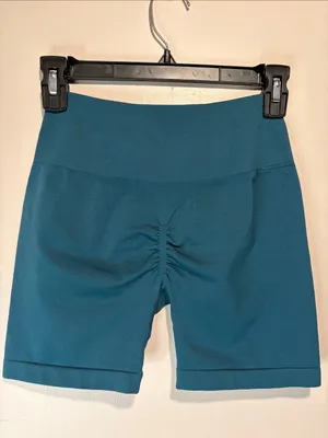 Gymreapers Infinity Seamless Workout Shorts Booty Scrunch Dark Green Size M thumbnail 2