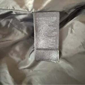 The North Face‎ Pseudio Quilted Vest Size Small EUC thumbnail 5