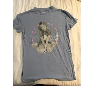Britney Spears T-Shirt‎ Y2K Aesthetic Blue Graphic Portrait Tee Medium thumbnail 2