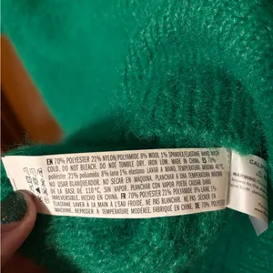 Endless Rose Emerald V-Neck Sweater thumbnail 4