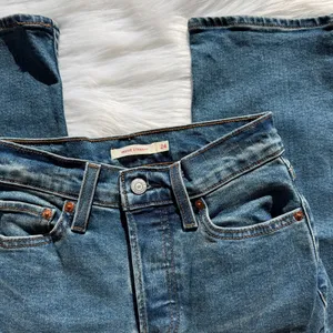 Levi’s Wedgie Straight jeans thumbnail 3