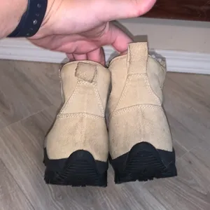 Kamik Women’s 10 Winter Boots Light Beige Suede Fleece Lined thumbnail 3