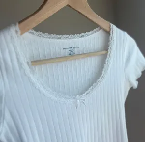 White Lace T thumbnail 1