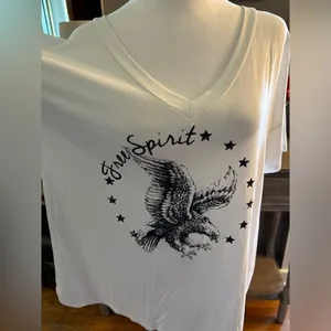 Sew In Love Graphic Tee Size M thumbnail 2
